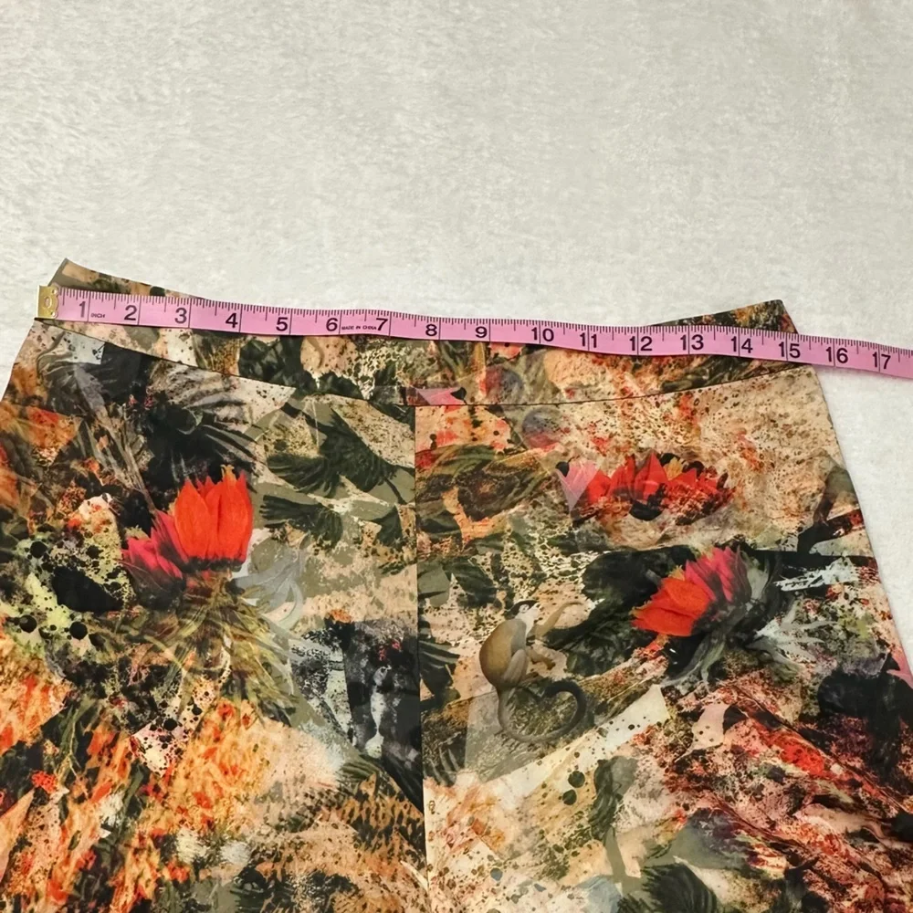 Alice + Olivia Floral Print Wide Leg Peasant Pants With back Zipper in Size 8 - Picture 9 of 16